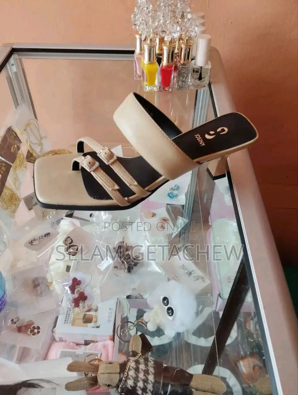 Women's Heel