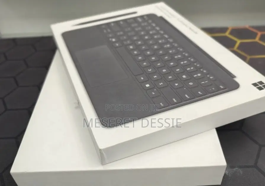 New Laptop Microsoft Surface 16GB SSD 512GB