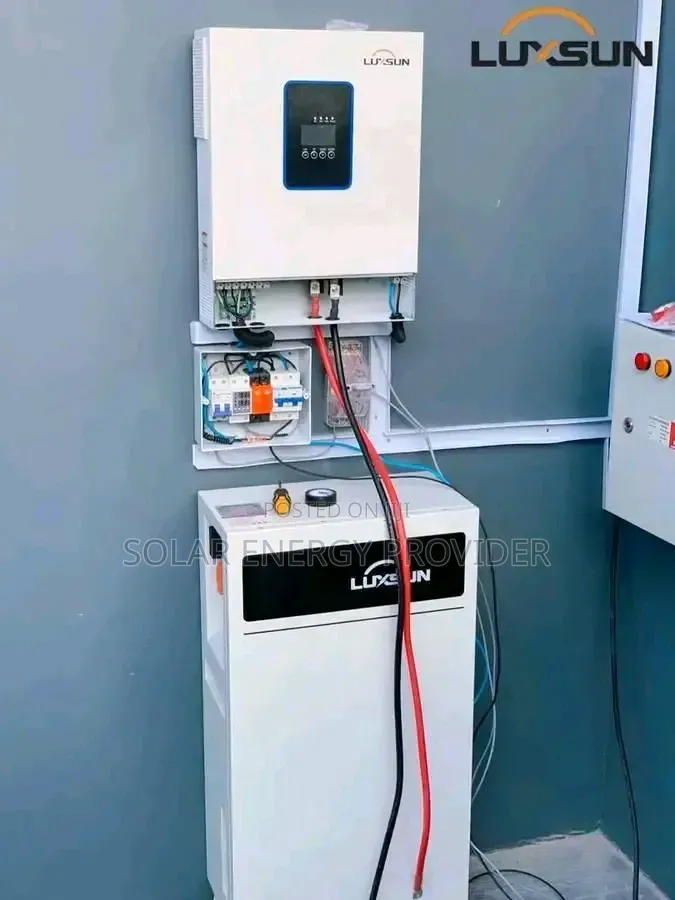 5kw Solar Panel Invertor and Lithium Ion Batteries