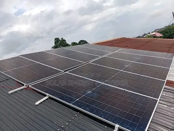 5kw Solar Panel Invertor and Lithium Ion Batteries