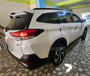 Toyota Rush 2023 White