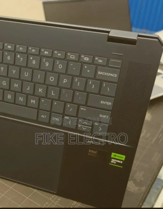 New Laptop HP Spectre 32GB Intel Core Ultra 7 SSD 1T