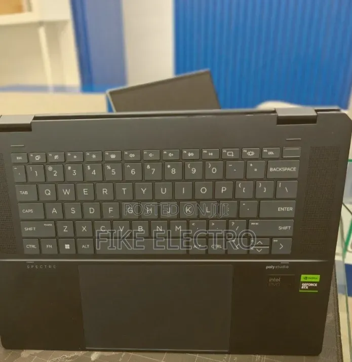 New Laptop HP Spectre 32GB Intel Core Ultra 7 SSD 1T