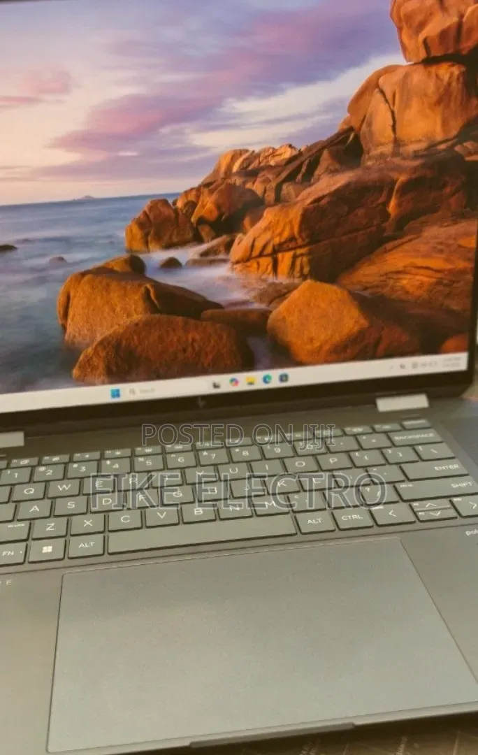 New Laptop HP Spectre 32GB Intel Core Ultra 7 SSD 1T