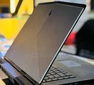 New Laptop Alienware 16GB Intel Core i7 SSD 512GB
