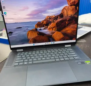 New Laptop HP Spectre 32GB Intel Core Ultra 7 SSD 1T