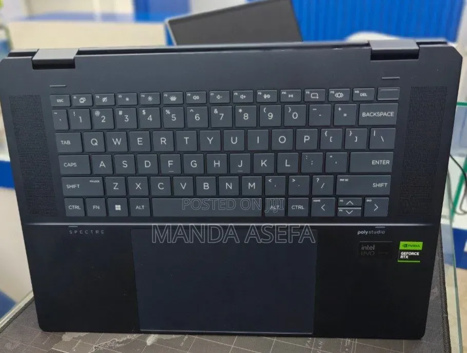 New Laptop HP Spectre 32GB Intel Core Ultra 7 SSD 1T