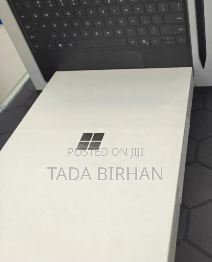 New Laptop Microsoft Surface 16GB Qualcomm Snapdragon X Plus SSD 512GB