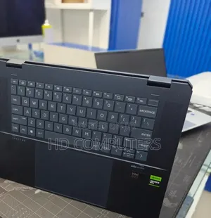 New Laptop HP OmniBook 7 14" 16GB Intel Core Ultra 7 SSD 1T