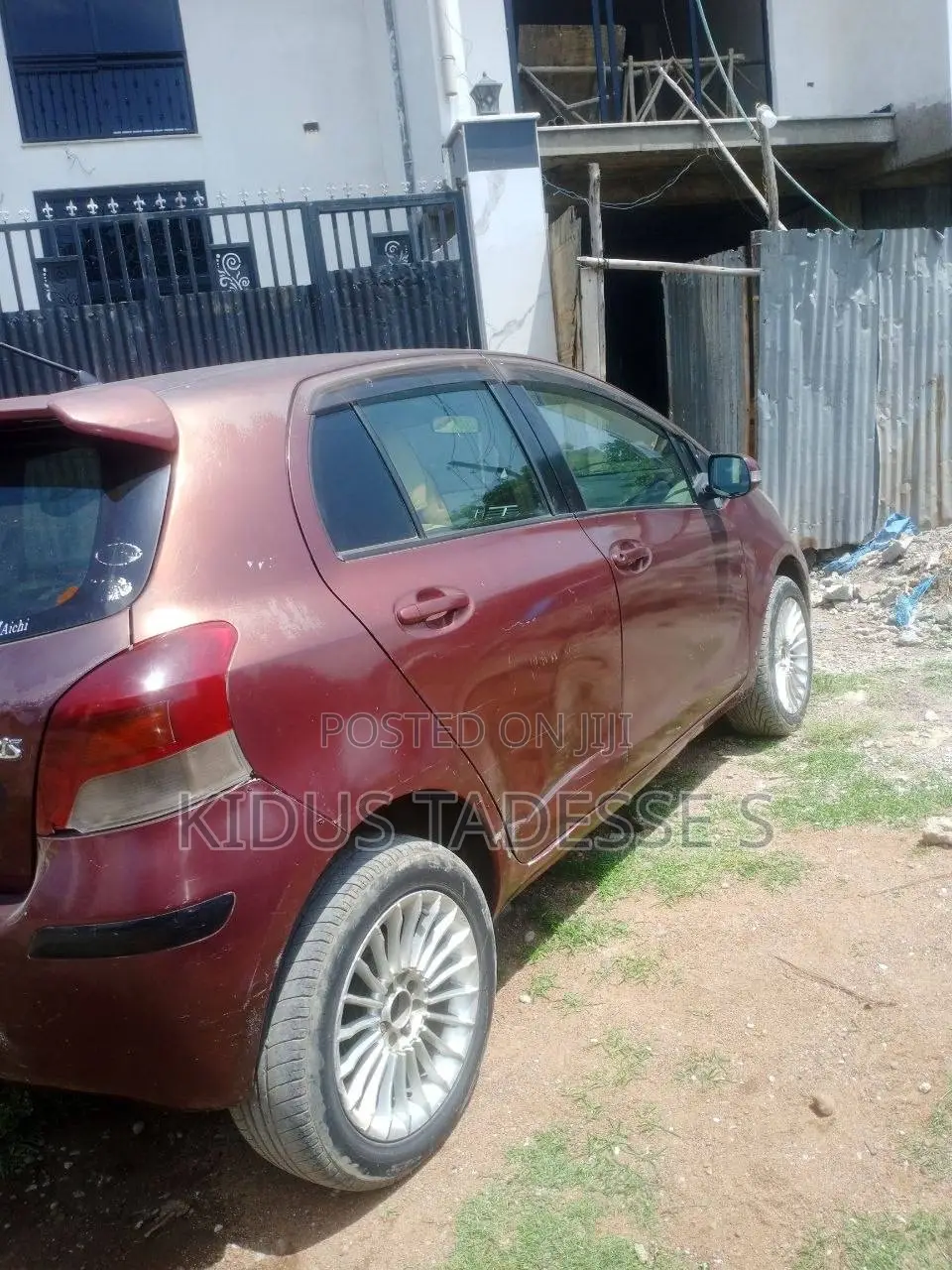 Toyota Yaris 2010 Burgundy