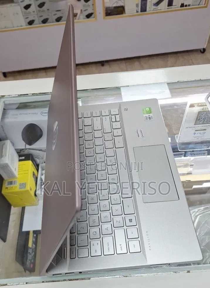 New Laptop HP Pavilion 14 16GB Intel Core i5 SSD 512GB