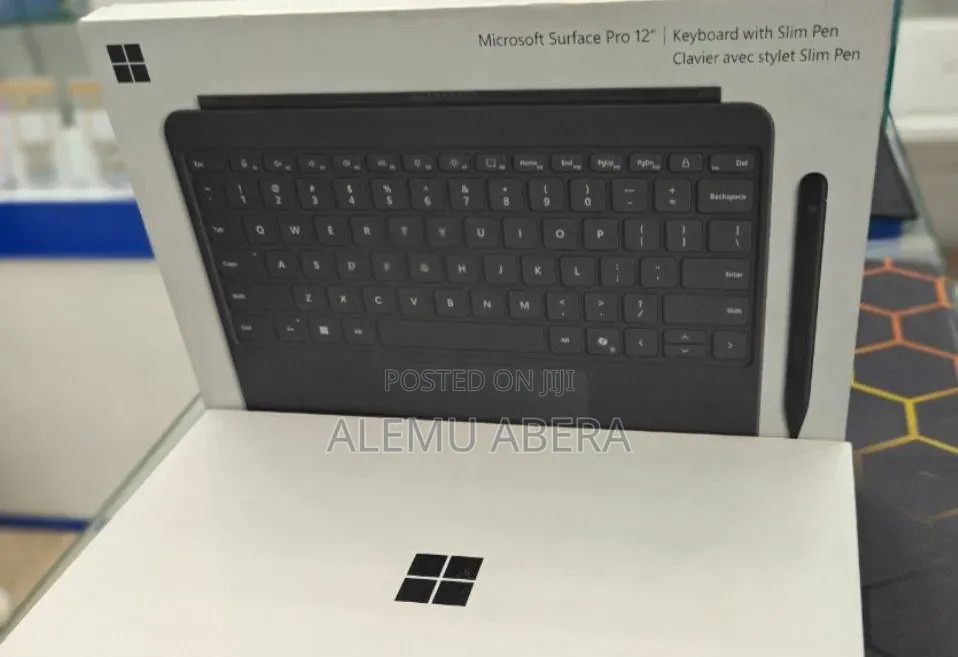 New Microsoft Surface Pro 11th Edition, a Copilot+ PC 16GB SSD 512GB