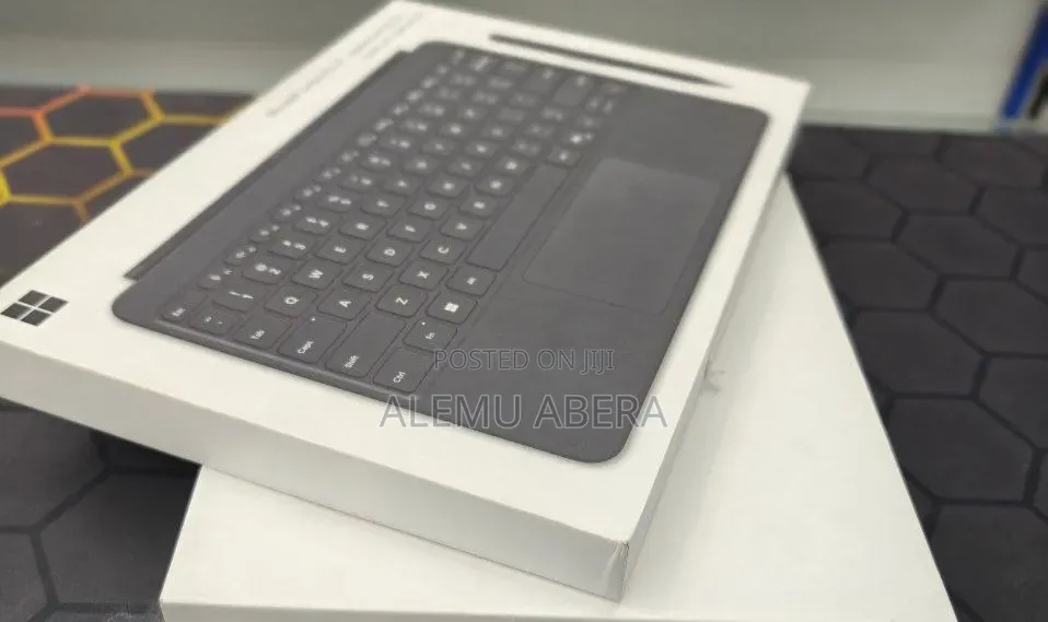 New Microsoft Surface Pro 11th Edition, a Copilot+ PC 16GB SSD 512GB