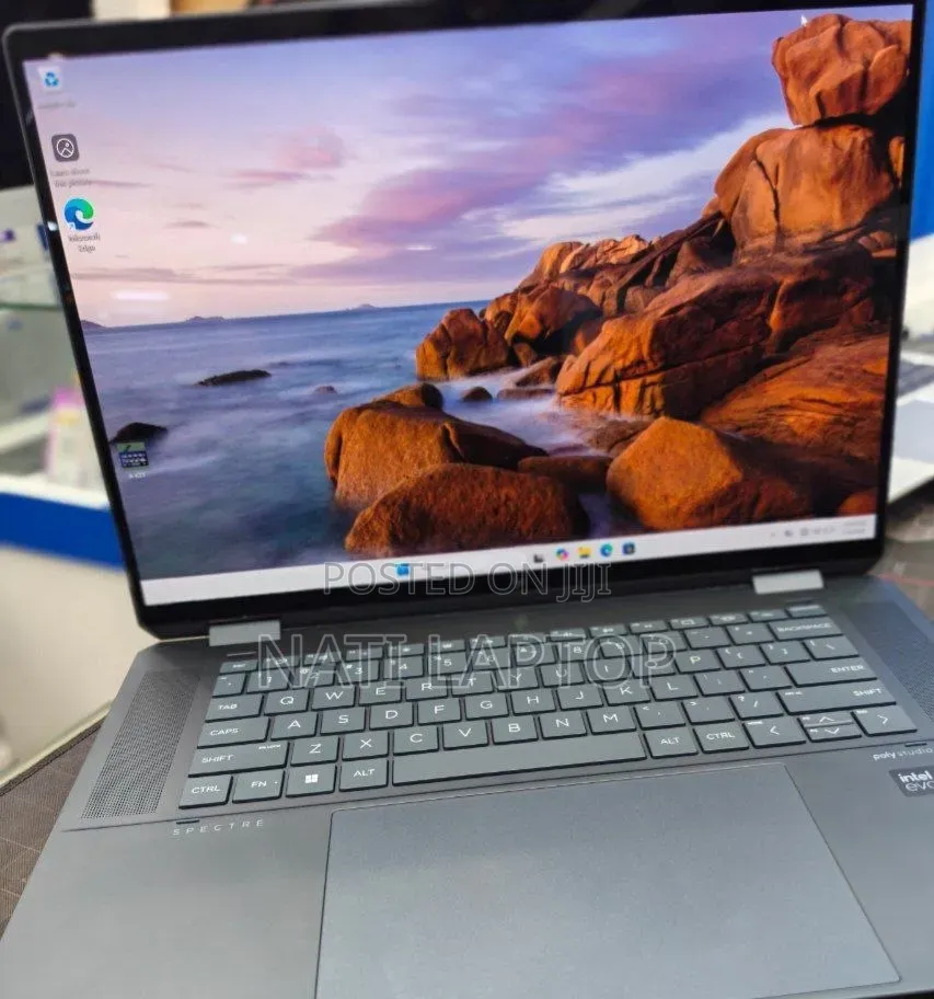 New Laptop HP Spectre 32GB Intel Core Ultra 7 SSD 1T
