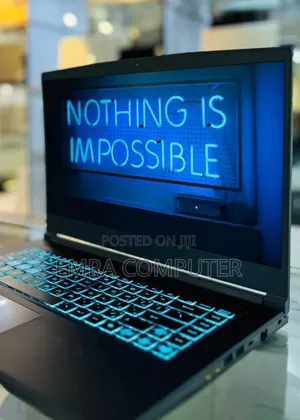 New Laptop MSI 16GB Intel Core i5 SSD 512GB
