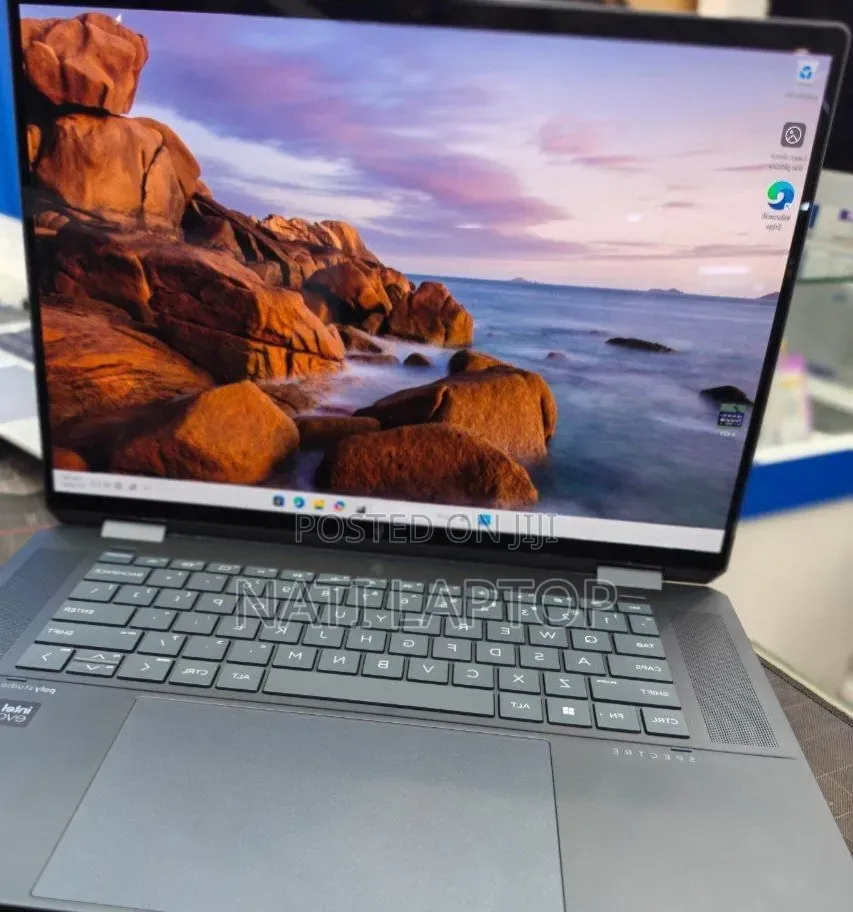 New Laptop HP Spectre 32GB Intel Core Ultra 7 SSD 1T