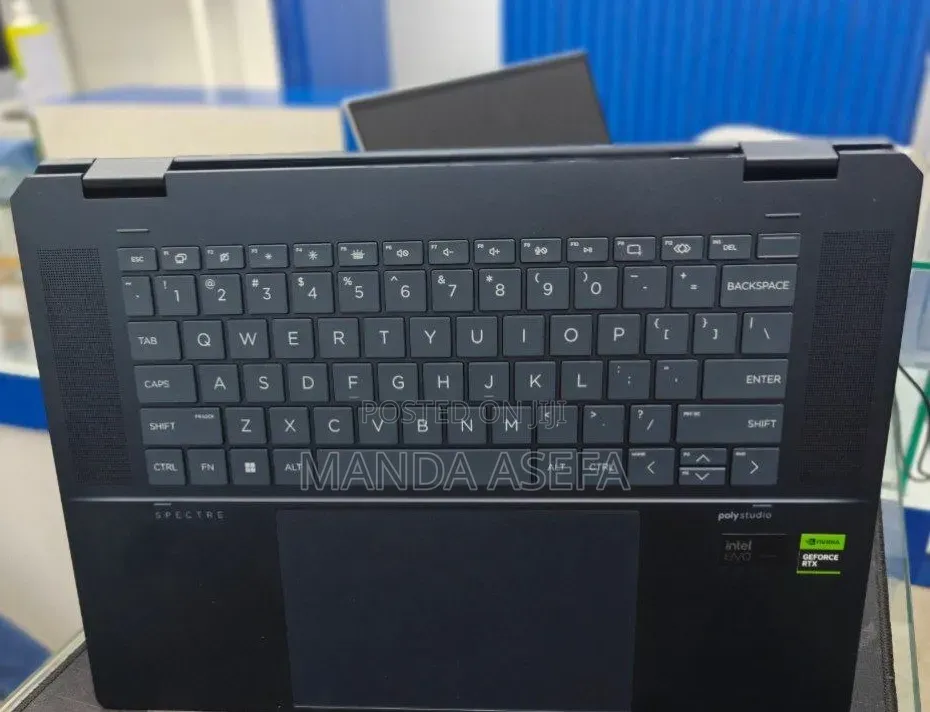 New Laptop HP Spectre 32GB Intel Core Ultra 7 SSD 1T