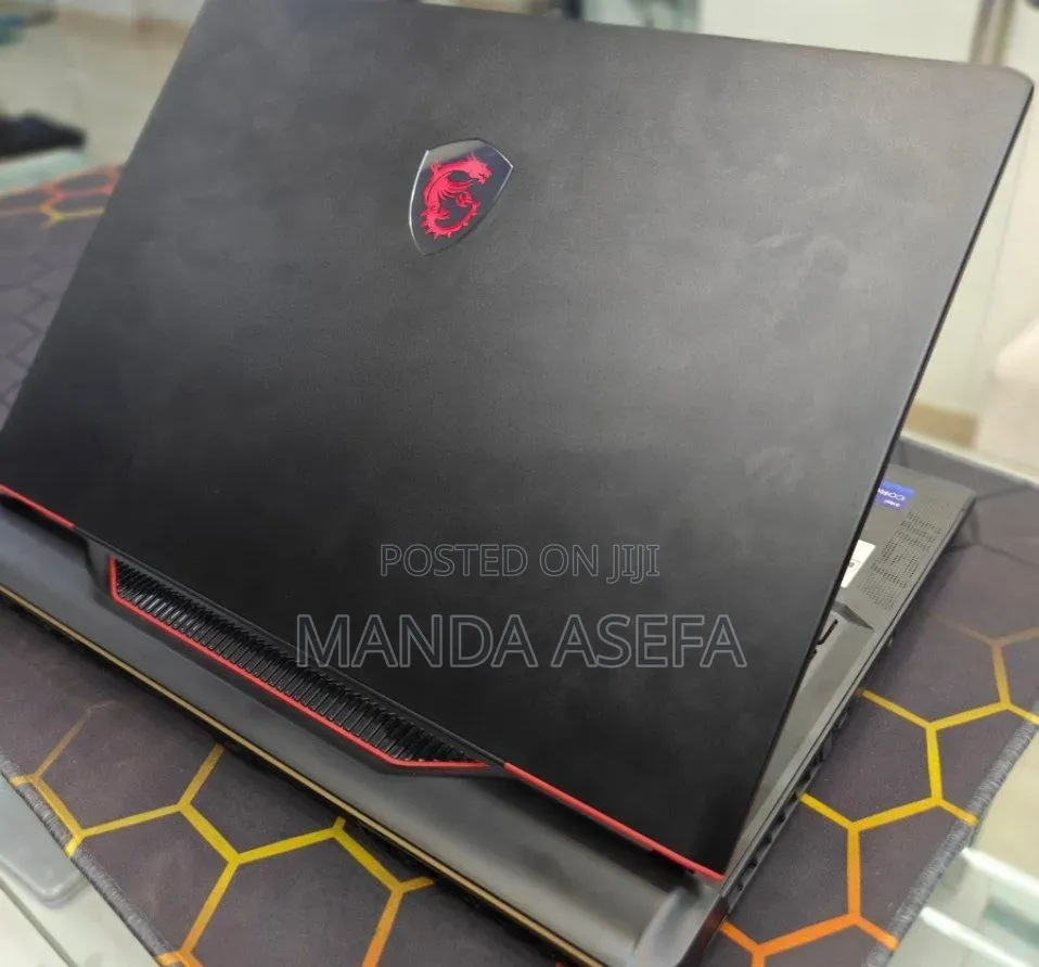 New Laptop MSI Raider GE78HX 16GB Intel Core i9 SSD 1T