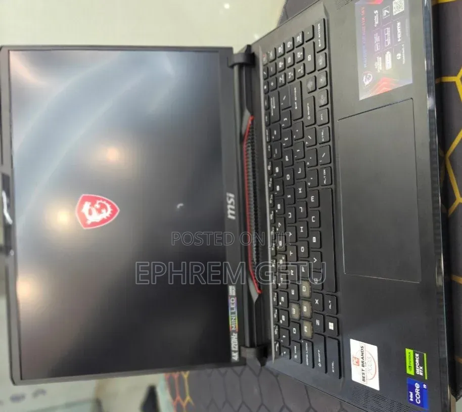 New Laptop MSI Raider GE68HX 13VI-202US 16GB Intel Core i9 SSD 1T