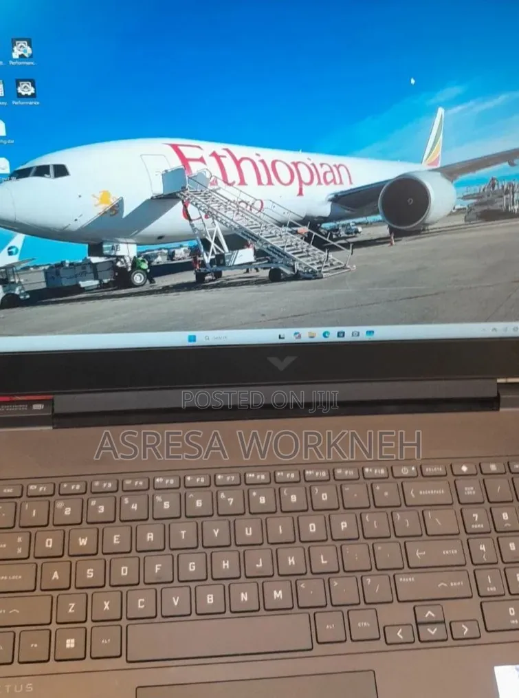 New Laptop HP Victus 16 32GB Intel Core i7 SSD 1T