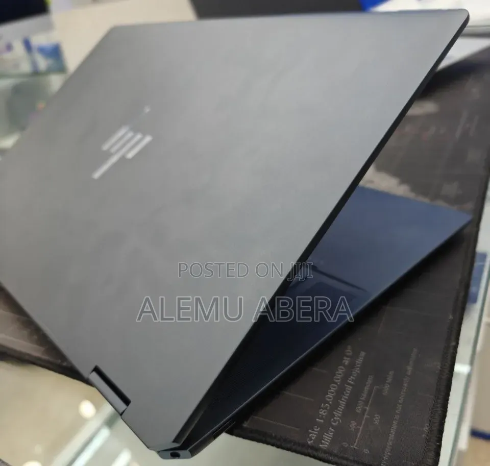New Laptop HP Spectre 32GB Intel Core Ultra 7 SSD 1T