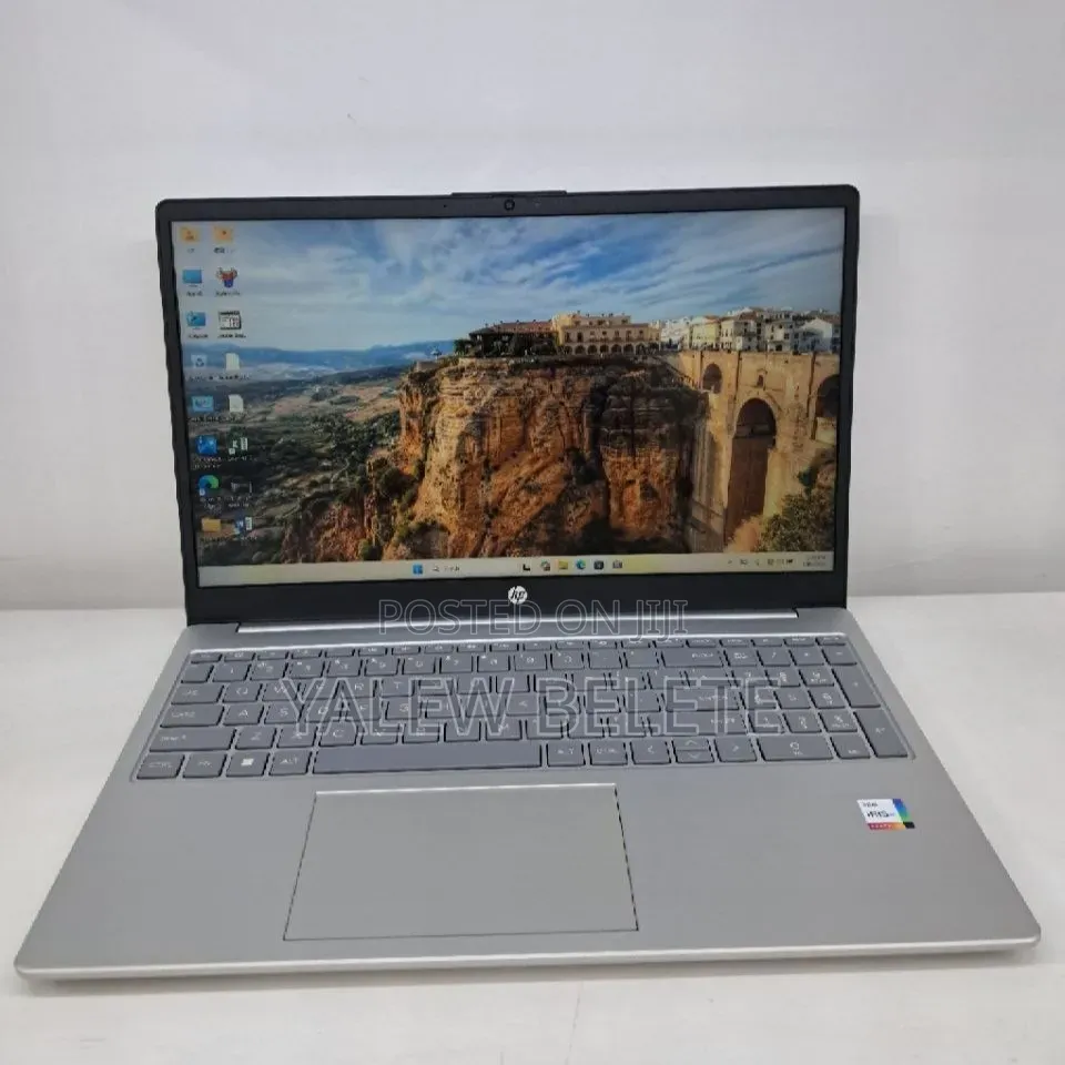 New Laptop HP Stream Notebook 16GB Intel Core i5 SSD 1T