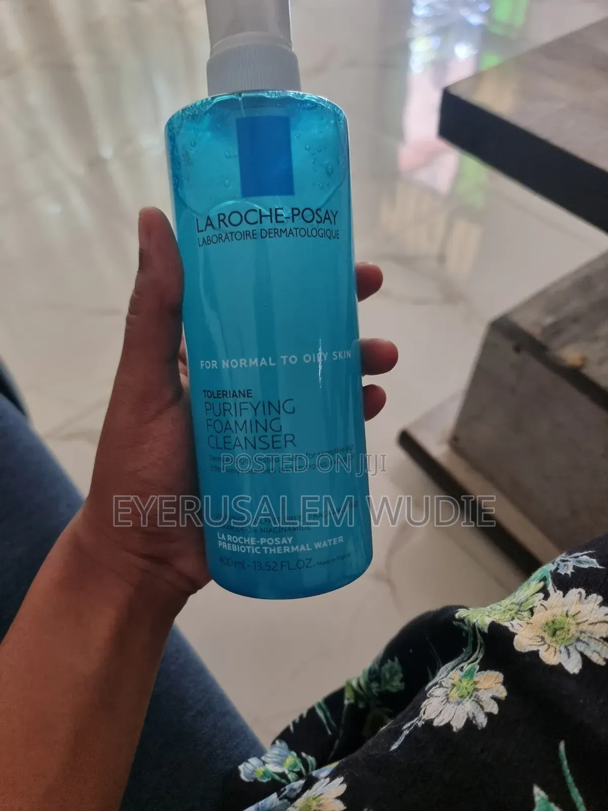 La Roche Poasy የፊት መታጠቢያ