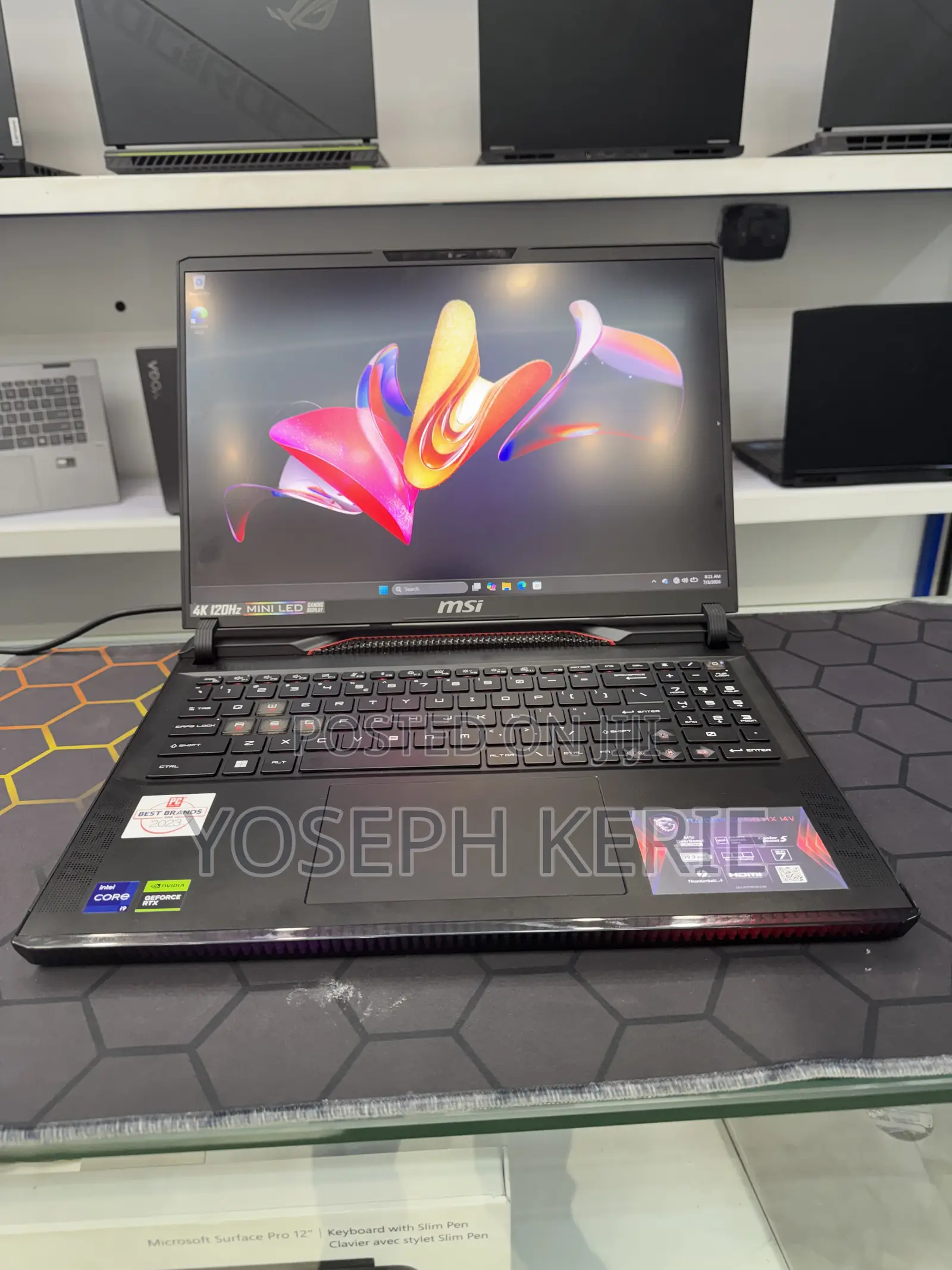 New Laptop MSI Raider GE68HX 13VI-202US 16GB Intel Core i9 SSD 1T