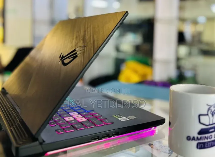 New Laptop Asus 16GB Intel Core i7 SSD 512GB