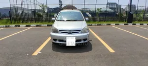 Toyota Platz 2005 Silver