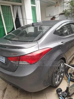 Hyundai Avante 2013 Silver