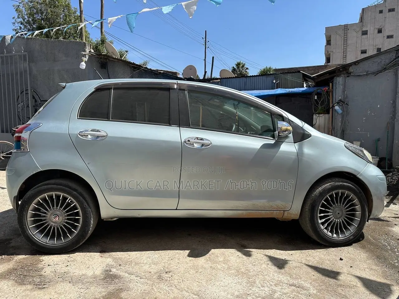 Toyota Yaris Base Hatchback 3dr 2010 Silver