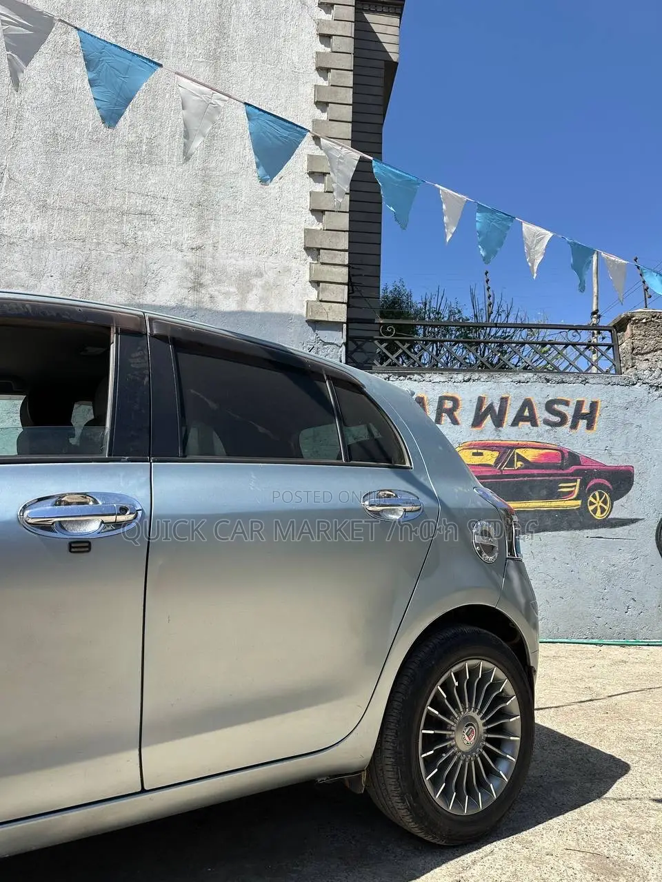 Toyota Yaris Base Hatchback 3dr 2010 Silver