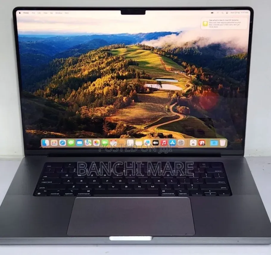 New Laptop Apple MacBook Pro 32GB Apple M1 Pro SSD 512GB