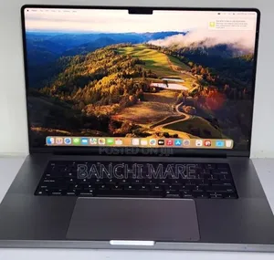 New Laptop Apple MacBook Pro 32GB Apple M1 Pro SSD 512GB