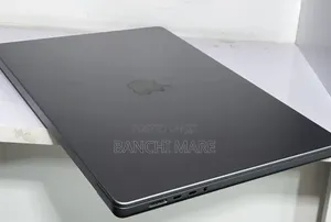 New Laptop Apple MacBook Pro 32GB Apple M1 Pro SSD 512GB