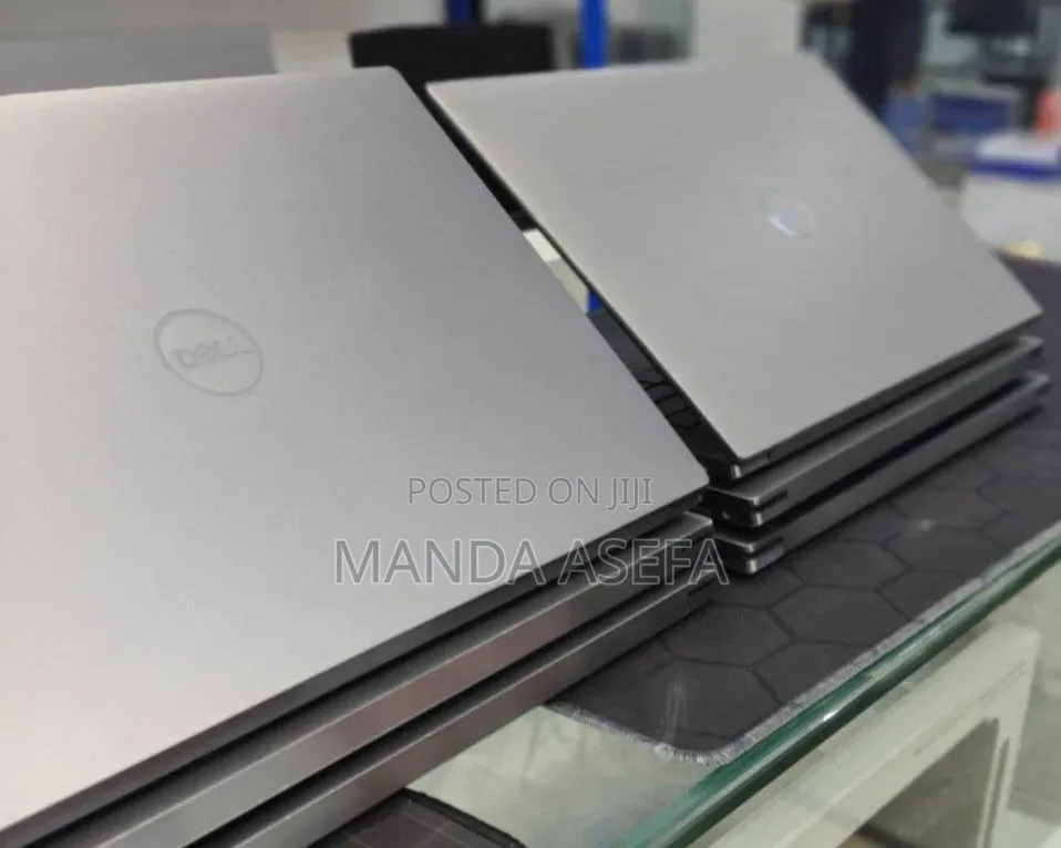 New Laptop Dell 16GB Intel Core i7 SSD 512GB