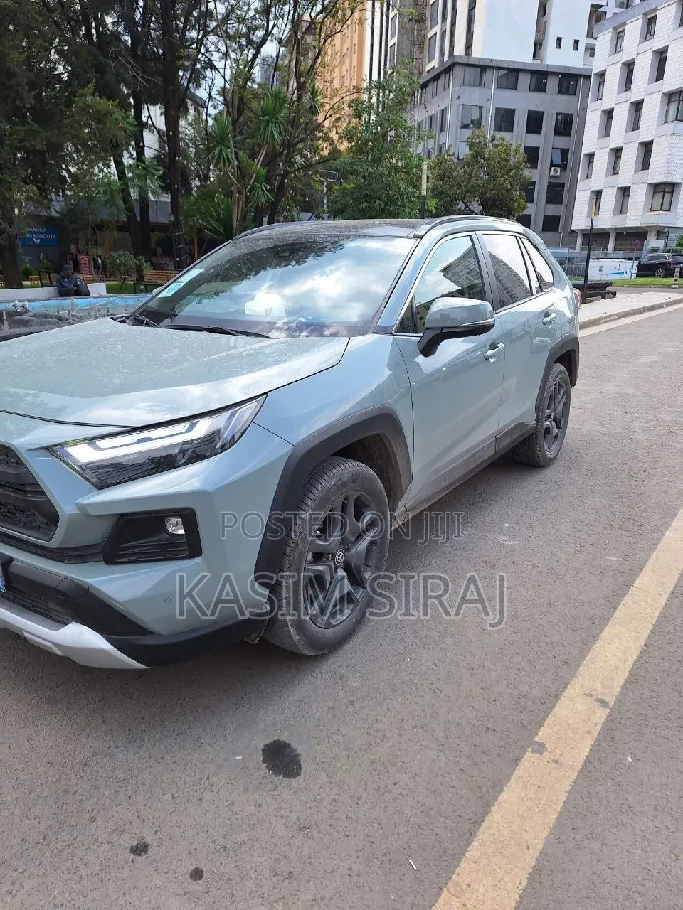 Toyota RAV4 2022 Blue