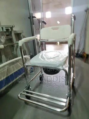 Induction Type Round Brother Medical Elderly Wheelchair Poty Whelchair