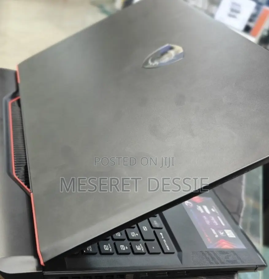 New Laptop MSI MSI Sword 17 16GB Intel Core i9 SSD 1T