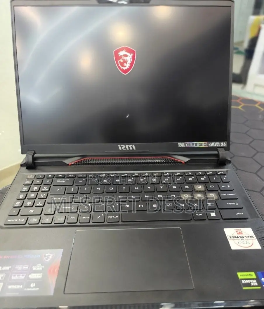 New Laptop MSI MSI Sword 17 16GB Intel Core i9 SSD 1T