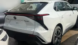 New Toyota bZ4X 2024 White