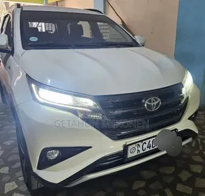 Toyota Rush 2023 White