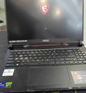New Laptop MSI Raider 18 HX AI A2XW 16GB Intel Core i9 SSD 1T
