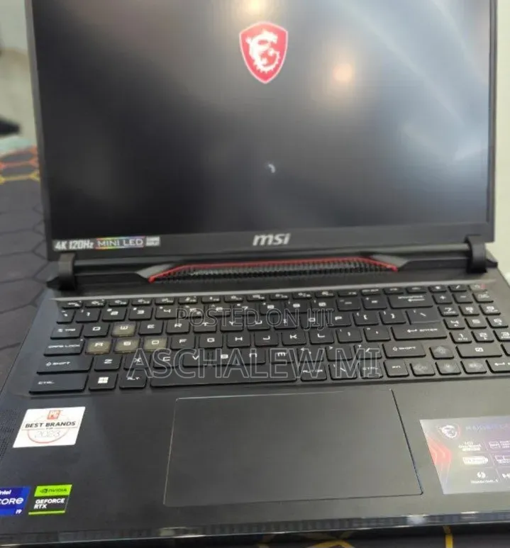 New Laptop MSI Raider 18 HX AI A2XW 16GB Intel Core i9 SSD 1T