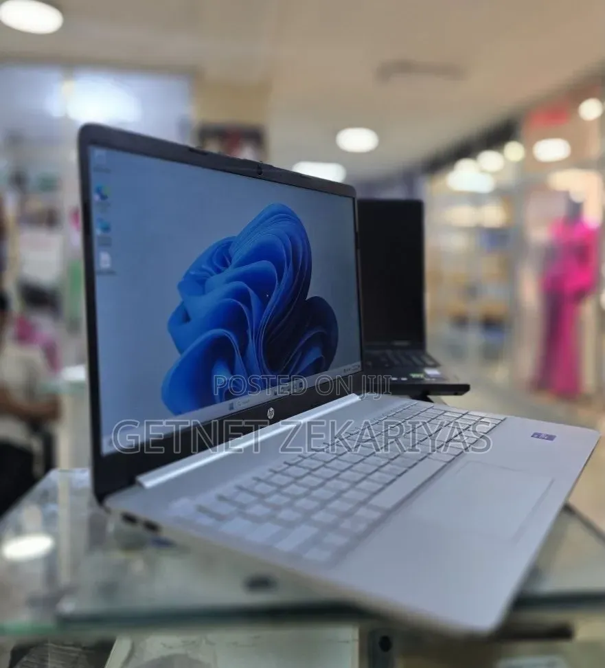 New Laptop HP Stream Notebook 16GB Intel Core i7 SSD 512GB