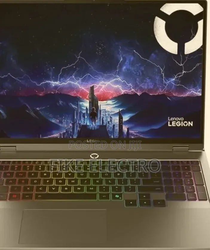 New Laptop Lenovo Legion 5 32GB Intel Core Ultra 9 SSD 1T