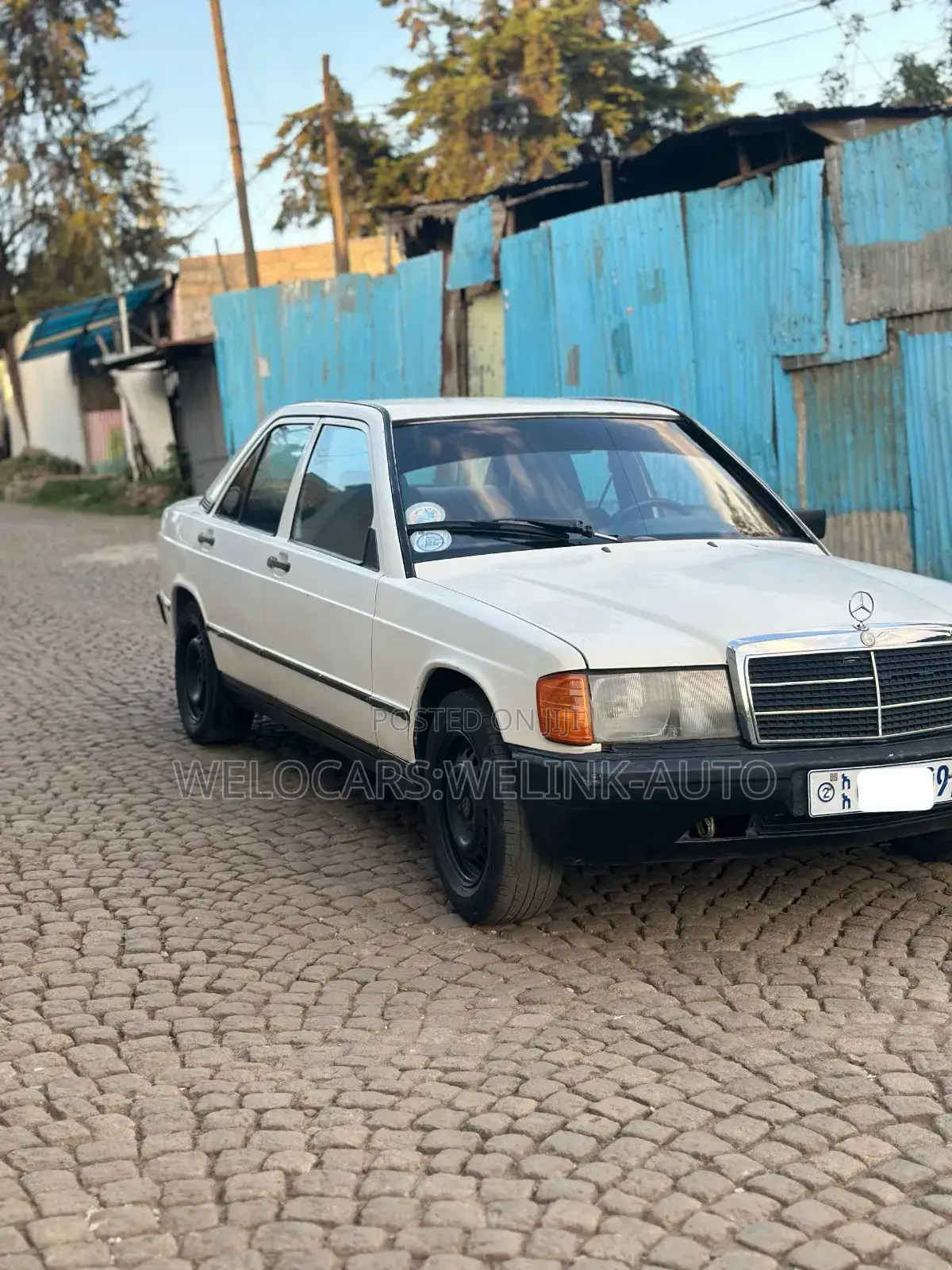 Mercedes-Benz 190 E 1983 White