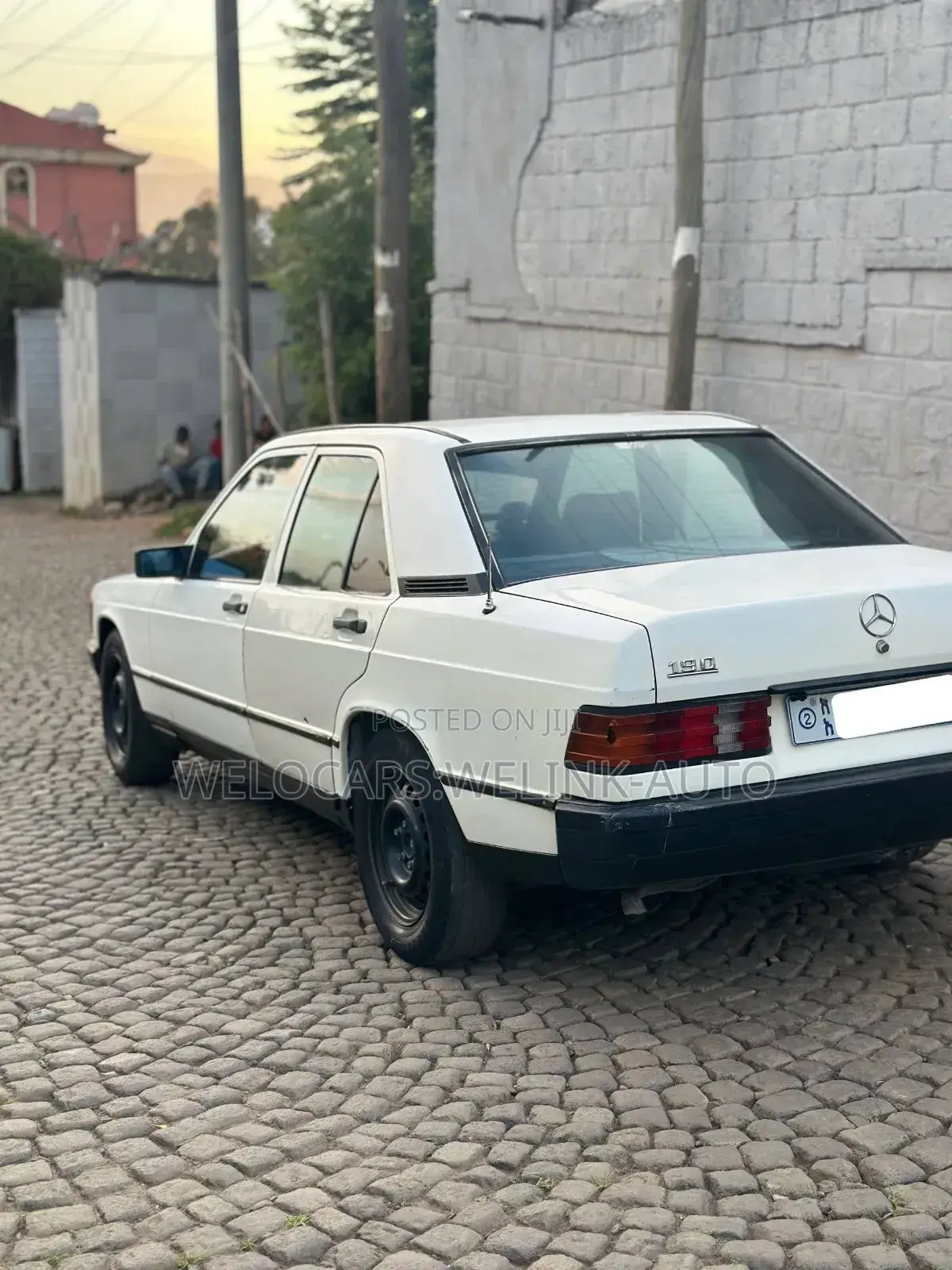 Mercedes-Benz 190 E 1983 White
