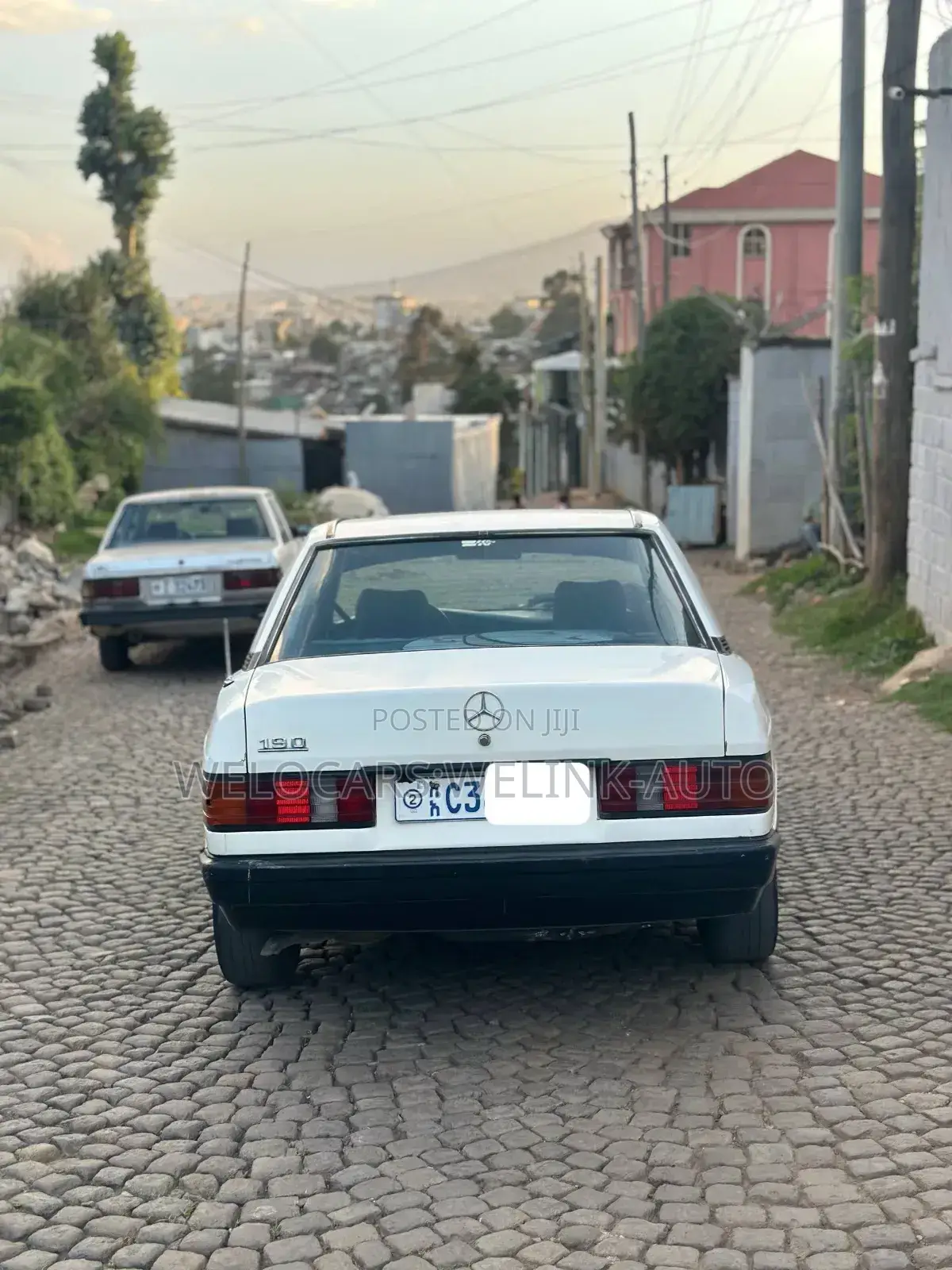Mercedes-Benz 190 E 1983 White